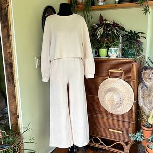 Super cute cream colored set in size small.